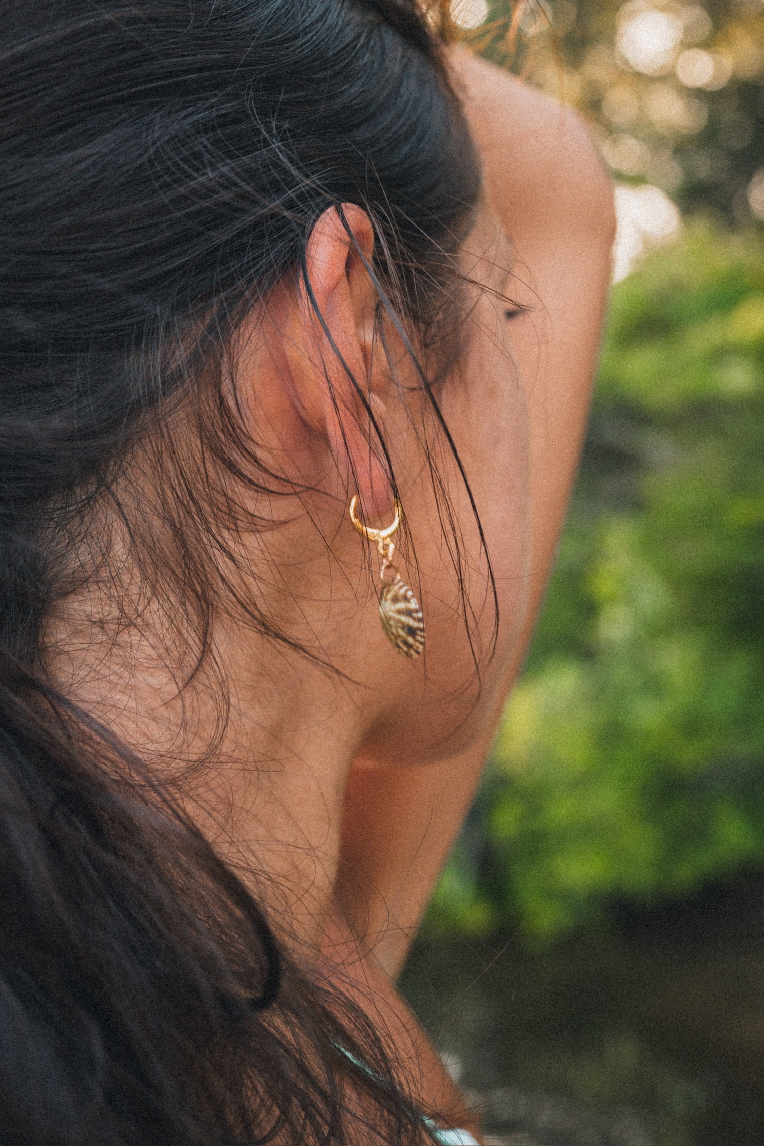 The Kai Limpet Earrings thumbnail 4